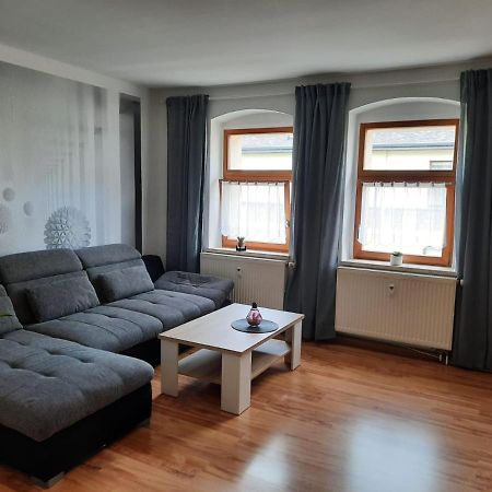 Neu! Geschmackvolle Fewo Lengenfeld Lengenfeld  Exterior foto