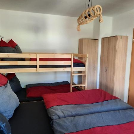 Neu! Geschmackvolle Fewo Lengenfeld Lengenfeld  Exterior foto
