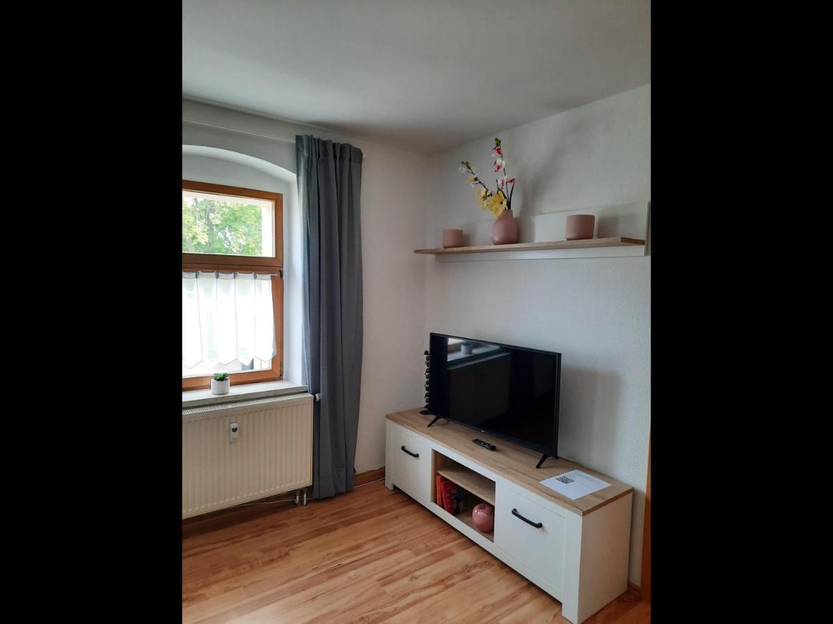 Neu! Geschmackvolle Fewo Lengenfeld Lengenfeld  Exterior foto